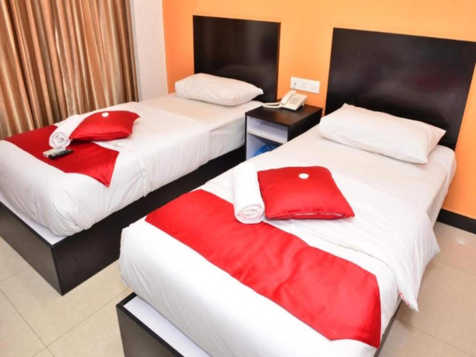 Oyo 91087 Hotel Dspark Port Klang Exterior foto